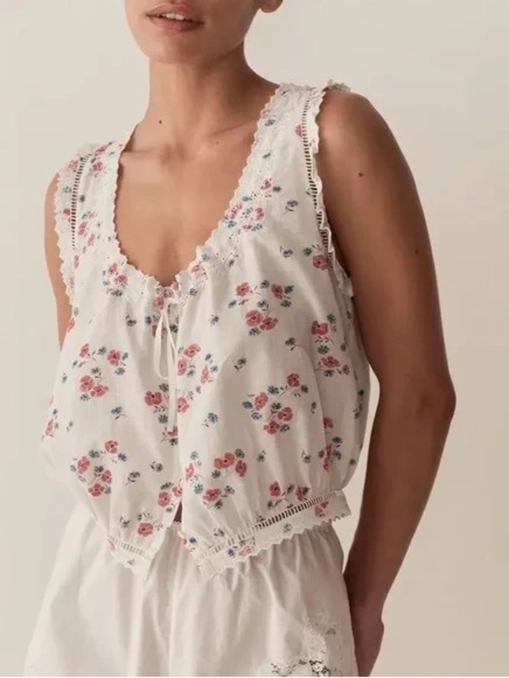 Doen traveler floral top